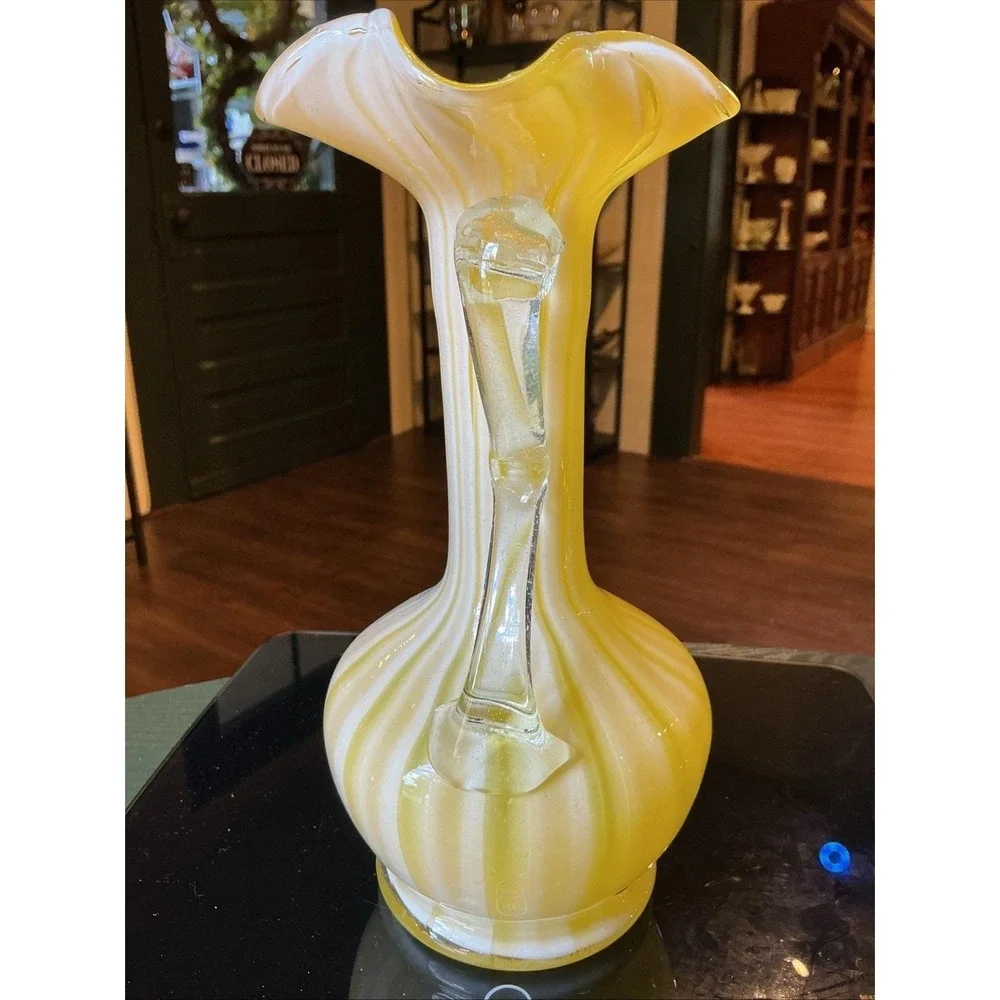 Unmarked this decorative